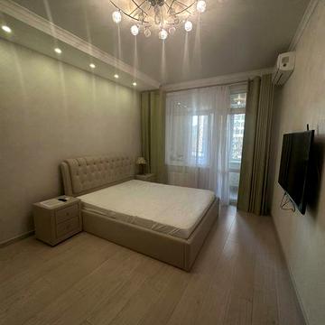 Каманина, двушка с летом! 32 Жемчужина, низкий этаж!