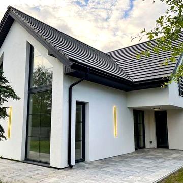 Дім 158 м², 2 поверхи, вікна, фасад, двері, стіни, дах