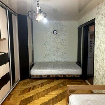 Сдам 1 комнатную квартиру (Варус)