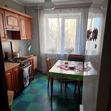 Сдам 2-х к кв в Хортицком  м-не  ул.Рубана д.25  (С 15.03)