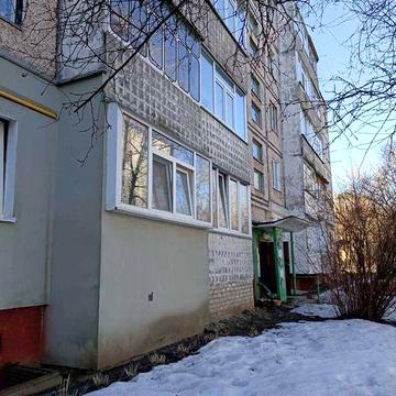 2 кімнатна, 3 поверх, вул. Летная, біля АТБ, ГАРНИЙ ТОРГ!