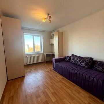 Продам 3к квартиру на Березинской,18