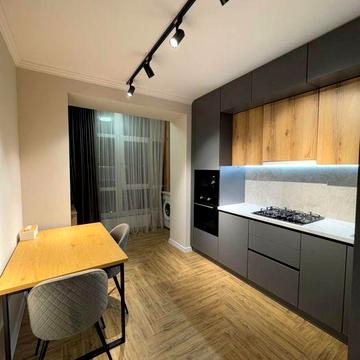 Тривала оренда 1 кімнатної квартири в цегтрі міста в обжитій новобуд