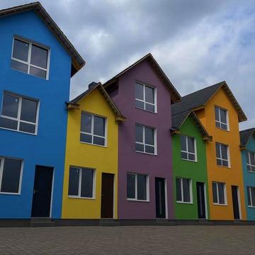 Продаж трьхповерхового будинку