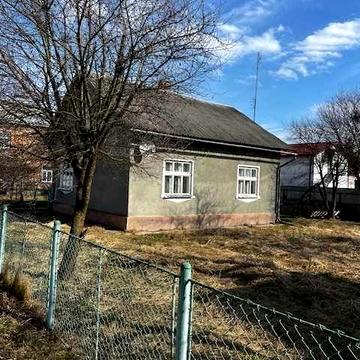 Будинок 100м2 6 сот землі  район суду В. Гора