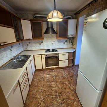 Здам 2х кімнатну квартиру в центрі міста