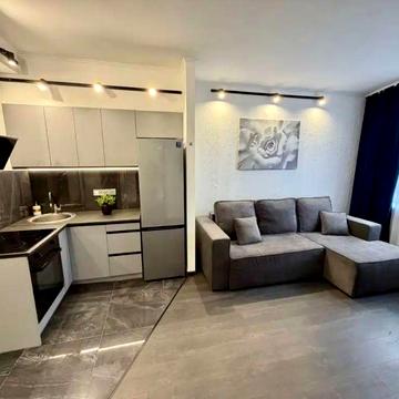 Сдам 2 ком кввртиру ЖК Пихтовый середина Рабочей