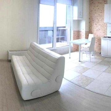 2к-студ ЖК Скайленд 2, ул Волошковая 2, 42м2