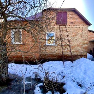 Півбудинку на Добровольній