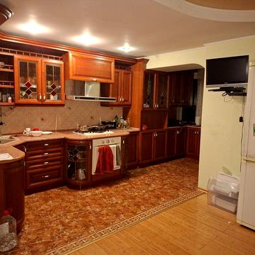 Оренда 2к.квартири в Центрі міста  з меблями  татехнікою