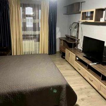 Оренда 2 кімнат у 3-кімнатній квартирі, від власника