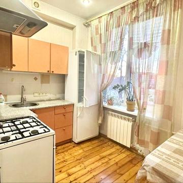 Продаж квартири 2-кімн пр Металургів світло 24/7