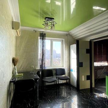 Вузовский. Двухкомнатная. Средний этаж