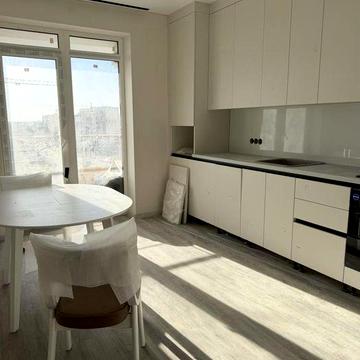 Продаж квартини з ремонтом у новобудові з газом