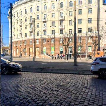 Продам велику 3-кімнатну квартиру, Правий берег, Центральний р-н