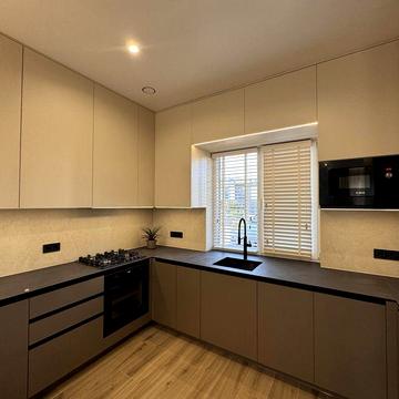 Дуплекс з ремонтом та меблями! Центральні комунікації!