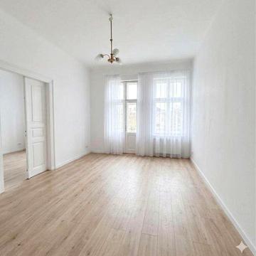 3-к.в.К.Левицького,автентична з панор.вікнами