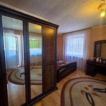 Братства Тарасівців 12/37, М.Харківська