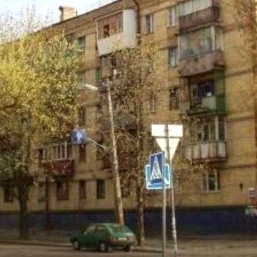 2к квартира ул.Братьев Зеровых 2а первый этаж с мебелью