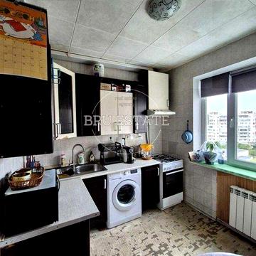 Продаж 3 к квартири  Милославська 23  Троєщина