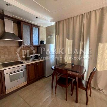 Продам квартиру  57м Дніпровська Осокорки