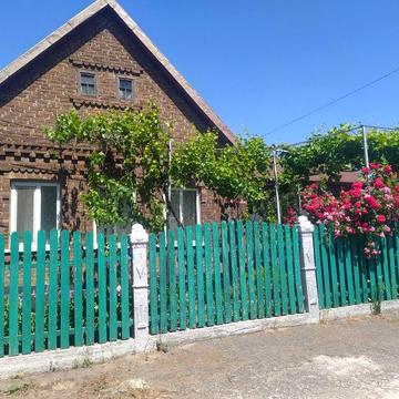 Дом Площадью 102кв Жилая 56кв 5мин до Днепра Гараж 28кв Участок 7,61со