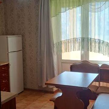 Сдаеться 1кім квартира у новому будинку, Петлюри