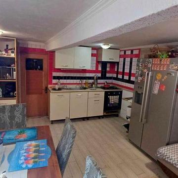 Здається в оренду 4кім.квартира Петефі