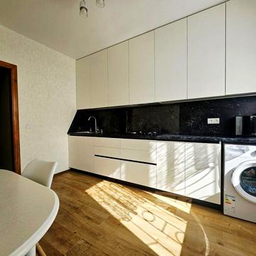 Продаж просторої і затишної  2к  Вокзальна площа 1