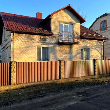 Будинок цегляний Якісний З ремонтом та з садом та Хоз Приміщенням
