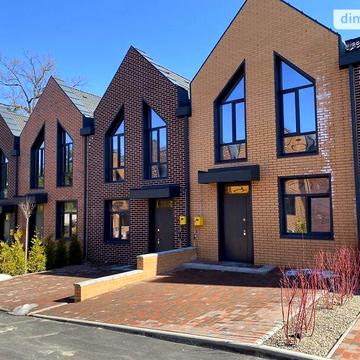 Продаж 3к Таунхаус Лісова вулиця