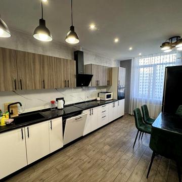 Сдам 3-комнатную квартиру в Жк Дмитриевском / Альтаир