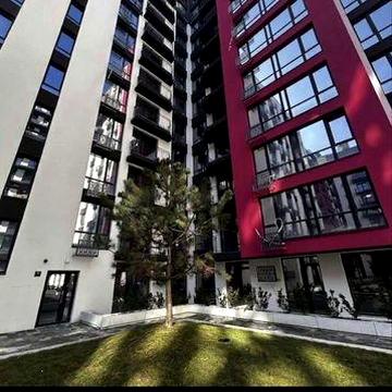 ТЕРМІНОВО!!! 1 кім. 46м2 біля ОЗЕРА. 8 поверх. Новітній ЖК