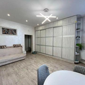 Продаж 3-кімнатної квартири