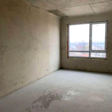 Терміново одокімнатна квартира в новому жк