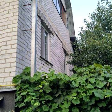 Будинок у селі Романків