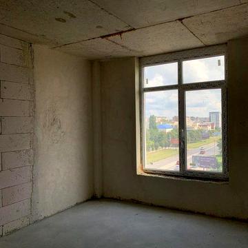 Доступна ТРИкімнатна квартира в тихому мікрорайоні