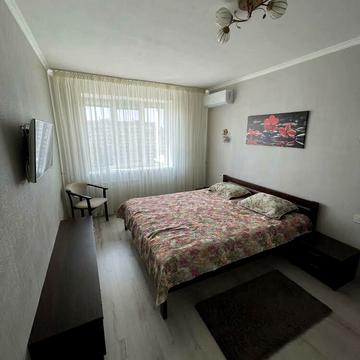 Оболонський просп., 40