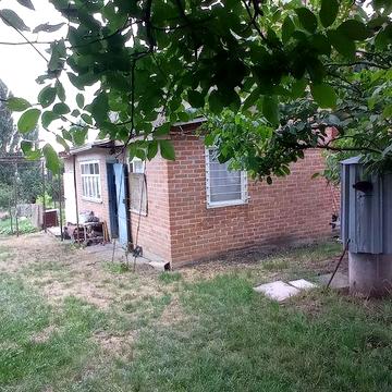 Продаж будинку з мансардою за містом