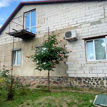 Продається частина будинку