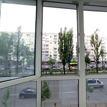 Лесі Українки бульв., 19