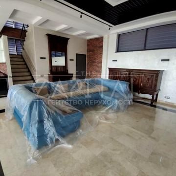 Богатирська вул., 29а