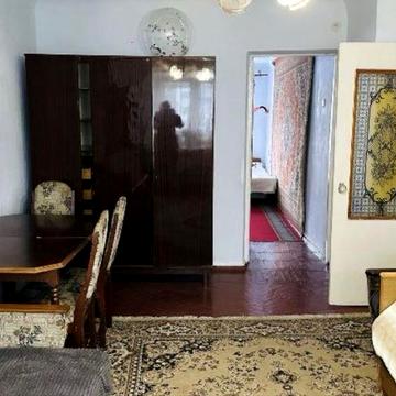 Оренда 2 кімнатної квартири в центрі міста .