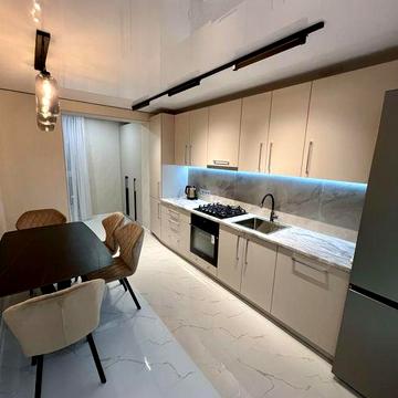 Здам евро двушку Рідний дім 41 кв Центр ( Власник)