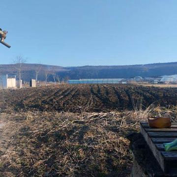 Продам стареньку хатину (участок під забудову))