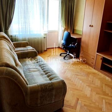 Дарницький бульв., 15