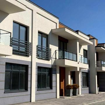 ГОТОВИЙ таунхаус з газом та міськими комунікаціями!