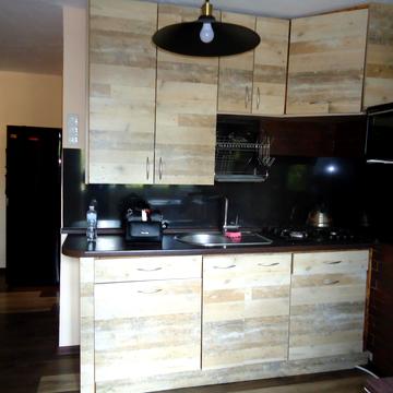 Волинська вул., 15