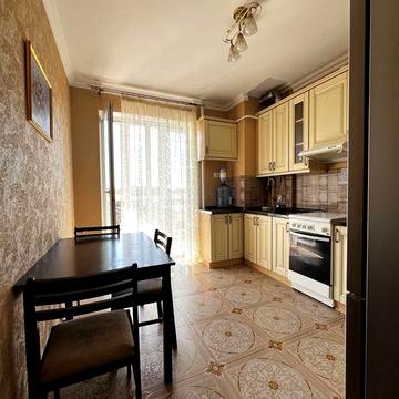 Здам на довгостроковий термін квартиру в центрі міста, ЖК «Соборний».