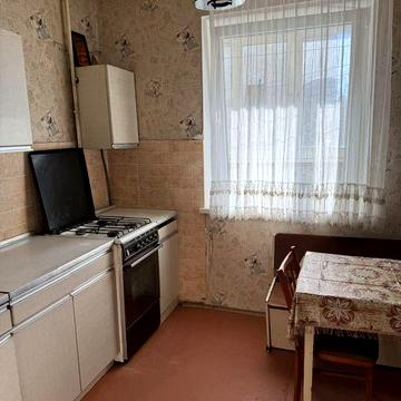 1 кімн Східний 3 , 3/9 поверх, з меблями і технікою